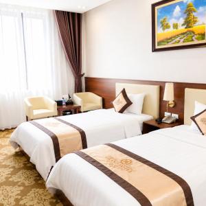 Superior Twin Room with City View