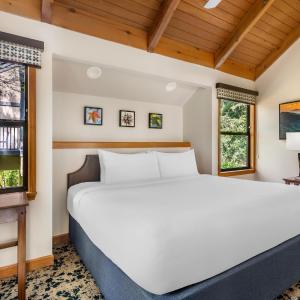 Two-Bedroom Chalet with Two King Beds, Two Twin Beds and Loft