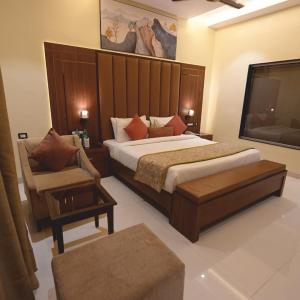 Sun Premium Room - 10% off on F&B, 20% on Spa, Happy Hours 2+1 (4pm-7pm)