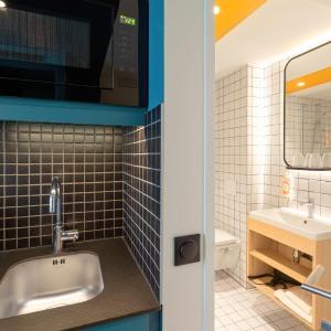 Studio (3 Adults)