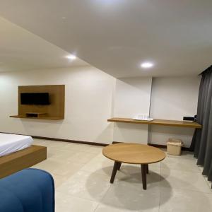 Superior Triple Room (Welcome Drink,Room Upgrade,Early Check-In/Late Check Out upto 2 hours (subject to availability),15% Off on Laundry service)
