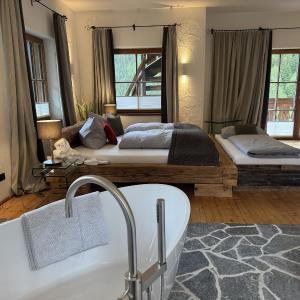 One-Bedroom Family Apartment