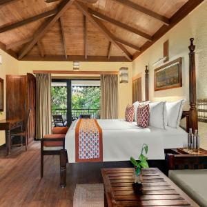 Two-Bedroom Fern Classic Premium Suite with Garden View