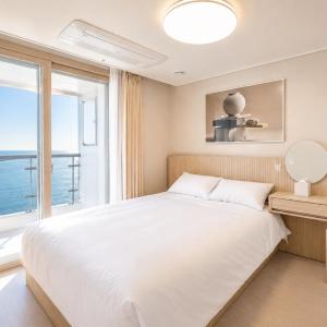 Duplex Suite Ocean View (25F)