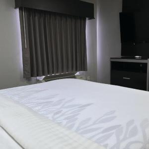 King Room - Non-Smoking