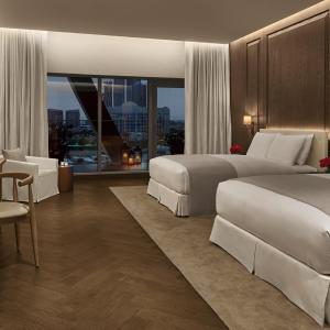 2 Bedroom Penthouse Suite, Marina view, Terrace