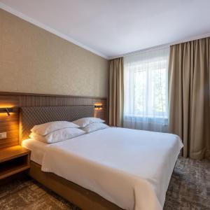 Classic One-Bedroom Apartment with King Bed