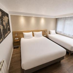 Triple Room - 1 Double Bed 1 Single Bed