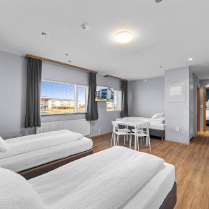 Family Room (2 Adults + 3 Children) with Private Bathroom