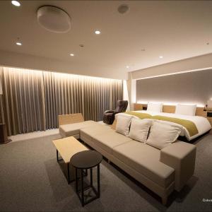Theater Room with Train View - Non-Smoking