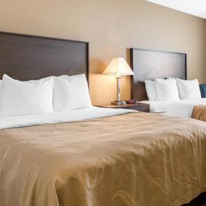 Queen Room with Two Queen Beds - Non-Smoking