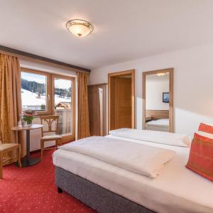  Double Room (Single Use)