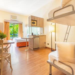 Suite with One Bunk Bed - Non-Smoking