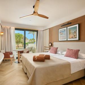 Suite Swim-Up