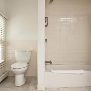 Quadruple Room with Mountain View - Pet Friendly