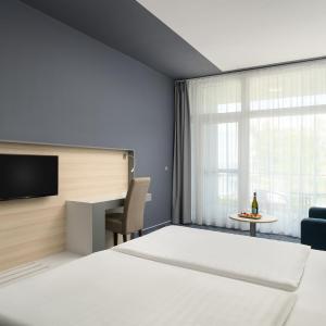 King Room with Lake View