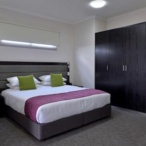 One Bedroom Serviced Apartment with Balcony