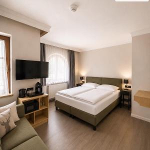 Double Room with Mountain View