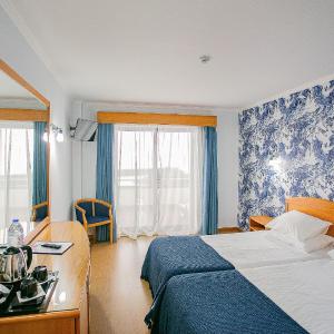 Twin Room with Sea View