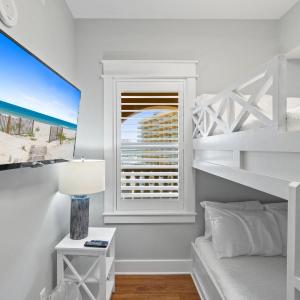 Three-Bedroom Apartment with Ocean View