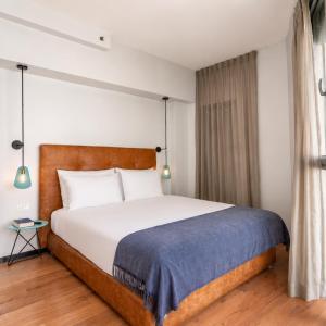 Two-Bedroom Apartment with Terrace