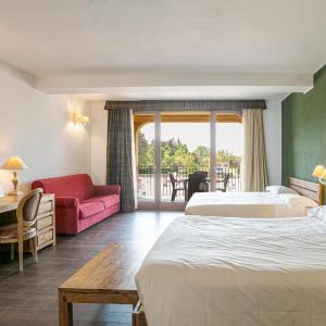 Junior Suite with Balcony