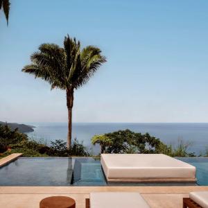 Eight-Bedroom Private Villa