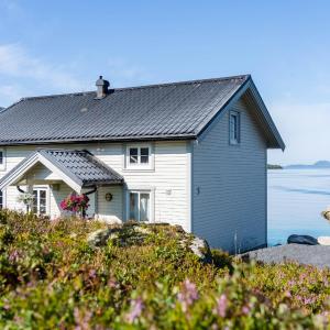 Three-Bedroom Vacation Home 