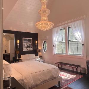 The Inn Scape Suite