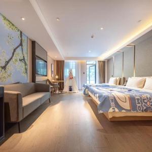 Deluxe Family Room