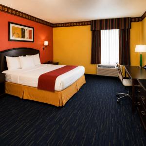 Queen Room