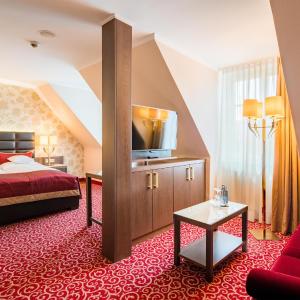 Two-Bedroom Apartment - Access via stairs