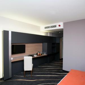 Queen Room - Non-Smoking