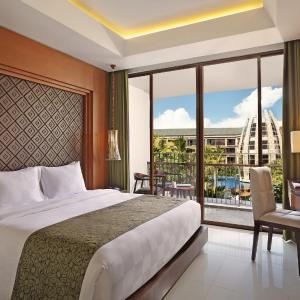 Flash Deal - Deluxe Room with Pool View