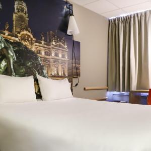 Standard Room with 1 Double Bed
