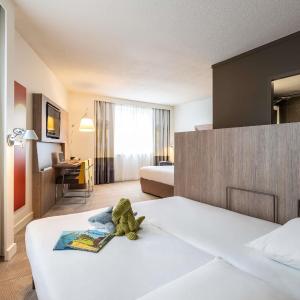 Superior Double Room with Sofa Beds