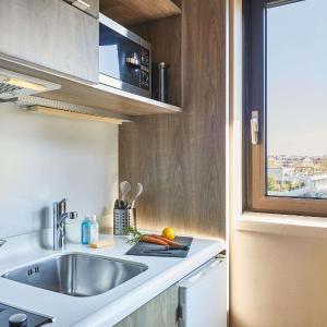 Apartment with Two Single Beds