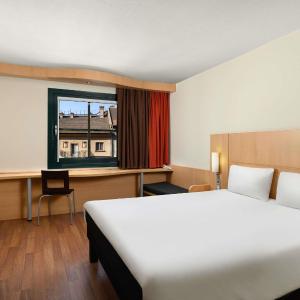 Classic Double Room