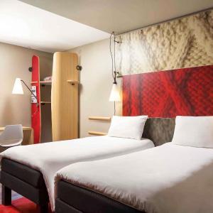 Standard Room with 2 Single Beds