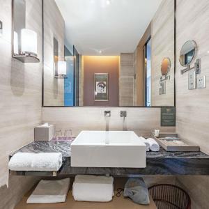 Deluxe Room with 2 Twin Beds