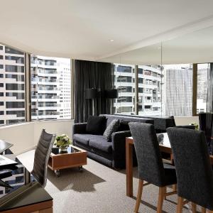 One-Bedroom Apartment with City View