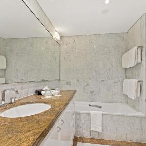One-Bedroom Suite with Harbor View (Non-Refurbished)