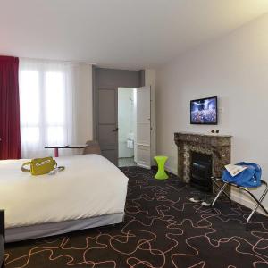 Standard Family Suite with One Double Bed and Sofa