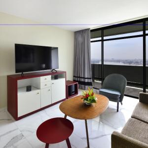 Prestige King Suite with Balcony