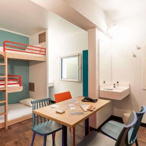 Combo Room