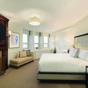 Celine Dion One Bedroom Suite with River View