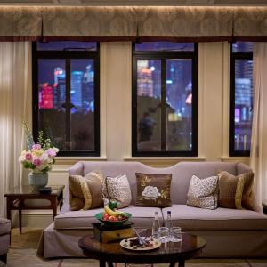 Signature Riverview Suite -‌First Round Minibar+Afternoon Tea+Dinner