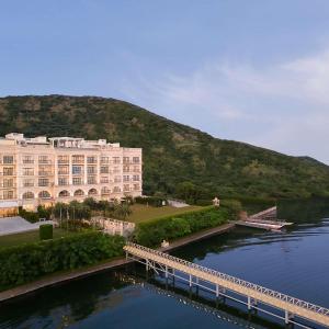 Lakeshore Signature Non Island Room:15% off on F&B, Spa | Soulful yoga experience| Morning & Evening Aarti | nature-led and traditional experiences such as daily tea, curated walks, bird watching, Prana Garden, folk dance, Pottery, Mehendi & Astrology 