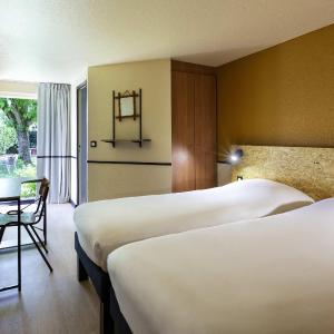 Pop Twin Room