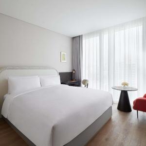 Superior with 1 King Bed, City View